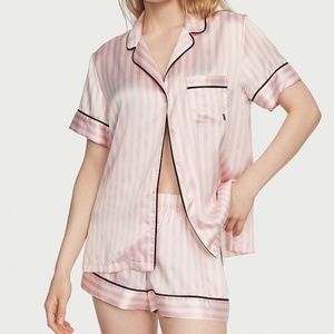 Victoria's Secret Satin Short Pajama Set Pink Iconic Stripe Large NEW